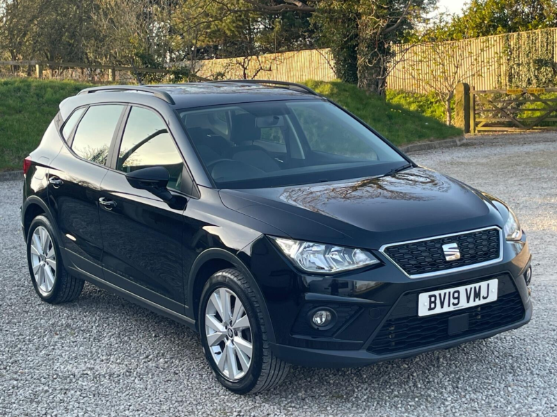 2019 SEAT Arona 1.6 Tdi Se Technology Lux in Black — image 1