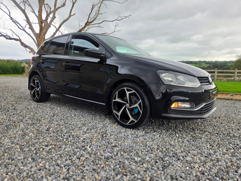 2015 Volkswagen Polo 1.4 Tdi Bluemotion Tech Se Hatchback 5dr Diesel Manual Euro 6 (s/s) (75 Ps) in Black — image 1