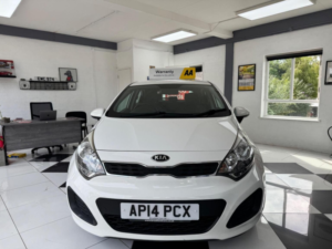2014 Kia Rio 1.25 Vr7 Euro 5 5dr in White — image 2