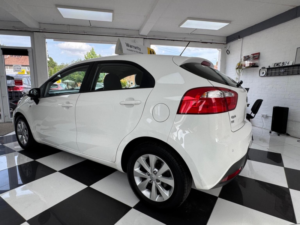 2014 Kia Rio 1.25 Vr7 Euro 5 5dr in White — image 4