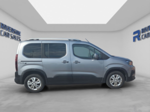 2019 Peugeot Rifter **wav** 1.5 Bluehdi Allure Standard MPV 5dr Diesel Manual Euro 6 (100 Ps) in Grey — image 4