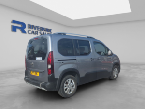 2019 Peugeot Rifter **wav** 1.5 Bluehdi Allure Standard MPV 5dr Diesel Manual Euro 6 (100 Ps) in Grey — image 5