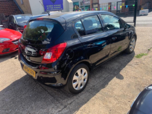 2015 Vauxhall Corsa 1.2 16v Design Euro 5 5dr (a/c) in Black — image 4