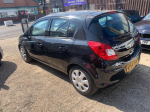 2015 Vauxhall Corsa 1.2 16v Design Euro 5 5dr (a/c) in Black — image 5