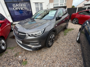 2018 Vauxhall Grandland X 1.2 Turbo Sport Nav Euro 6 (s/s) 5dr in Grey — image 3