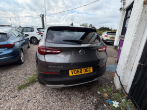 2018 Vauxhall Grandland X 1.2 Turbo Sport Nav Euro 6 (s/s) 5dr in Grey — image 4