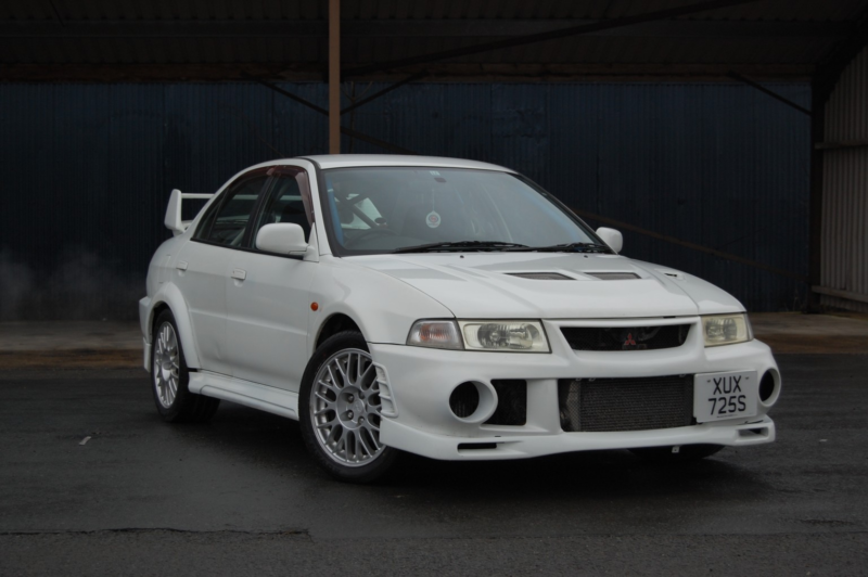1999 Mitsubishi Lancer 2.0 Evolution Vi in White — image 1