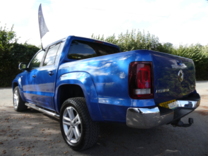 2019 Volkswagen Amarok 3.0 Tdi V6 Bluemotion Tech Highline Pickup Double Cab 4dr Diesel Auto 4motion Euro 6 (s/s) (204 Ps) in Blue — image 5
