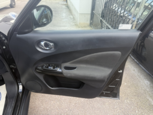 2014 Nissan Juke 1.6 N-Tec in Black — image 6