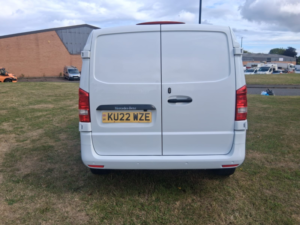 2022 Mercedes-Benz Vito 2.0 116 Cdi Progressive Panel Van 5dr Diesel G-Tronic Rwd L1 Euro 6 (s/s) (163 Ps) in White — image 4