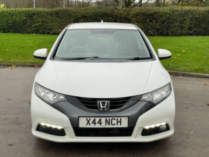 2013 Honda Civic 1.6 I-Dtec Ex Euro 5 (s/s) 5dr in White — image 3