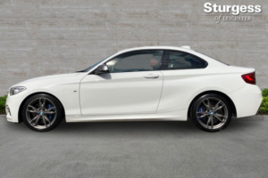 2015 BMW 2 Series 3.0 M235i Auto Euro 6 (s/s) 2dr in White — image 4