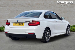 2015 BMW 2 Series 3.0 M235i Auto Euro 6 (s/s) 2dr in White — image 6