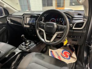 2022 Isuzu D-Max 1.9 Td Dl20 4WD Euro 6 (s/s) 4dr in Grey — image 2