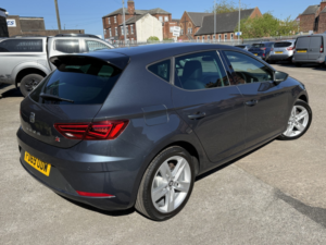 2020 SEAT Leon 1.5 Tsi Evo Fr in Grey — image 3