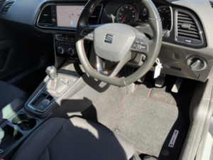 2020 SEAT Leon 1.5 Tsi Evo Fr in Grey — image 5