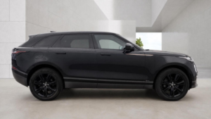 2018 Land Rover Range Rover Velar 2.0 D180 R-Dynamic Se Auto 4WD Euro 6 (s/s) 5dr in Black — image 4