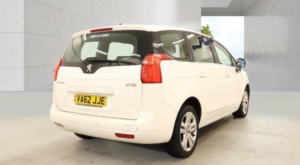 2013 Peugeot 5008 1.6 Hdi Active Euro 5 5dr in White — image 3