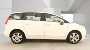 2013 Peugeot 5008 1.6 Hdi Active Euro 5 5dr in White — image 4