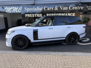 2016 Land Rover Range Rover 3.0 Td V6 Vogue Se in White — image 3