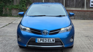 2014 Toyota Auris 1.8 Vvt-H Excel CVT Euro 5 (s/s) 5dr in Blue — image 3