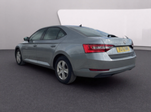 2019 Skoda Superb 2.0 Tdi S Hatchback Diesel Manual Euro 6 in Grey — image 4