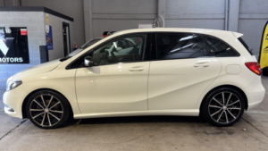 2013 Mercedes-Benz B Class 1.8 B180 Cdi Blueefficiency Sport Diesel White 5dr 1 Keeper+leather in White — image 2