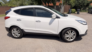 2012 Hyundai Ix35 2.0 Crdi Premium in White — image 5
