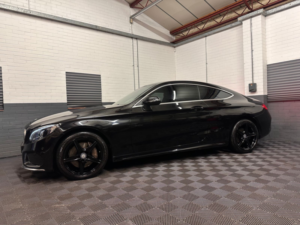2016 Mercedes-Benz C Class 2.1 C250d Amg Line Coupe 2dr Diesel G-Tronic+ Euro 6 (s/s) (204 Ps) in Black — image 4
