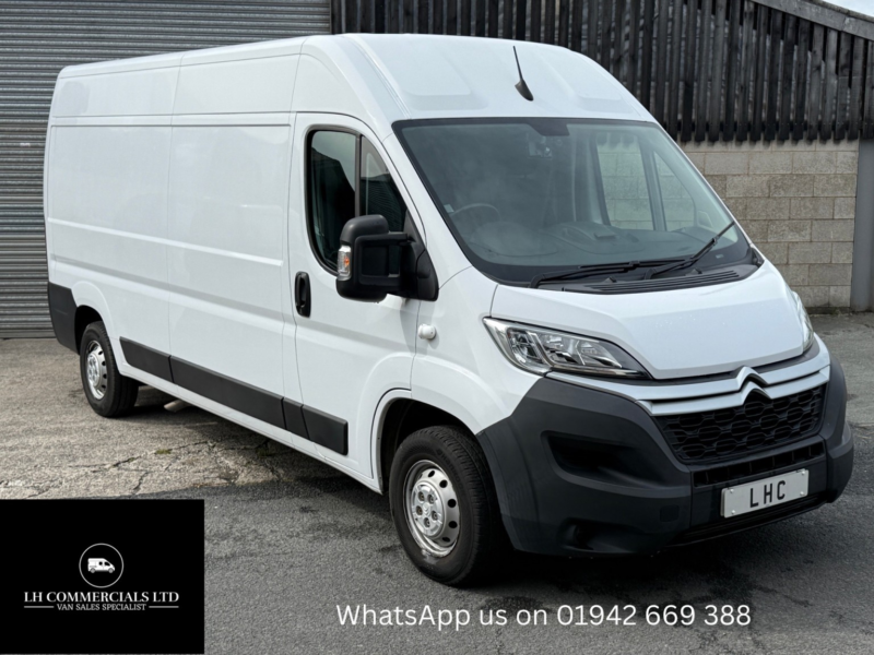 2022 Citroen Relay 2.2 Bluehdi 35 Enterprise in White — image 1