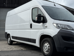 2022 Citroen Relay 2.2 Bluehdi 35 Enterprise in White — image 3