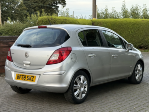 2008 Vauxhall Corsa 1.4 I 16v Design in Silver — image 2