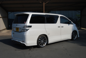 2010 Toyota Vellfire 2.4z Platinum Selection 2 7 Seats in White — image 6