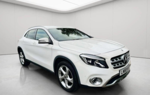 2018 Mercedes-Benz Gla 2.1 Gla200d Sport (executive) 7g-Dct Euro 6 (s/s) 5dr in White — image 3