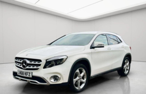 2018 Mercedes-Benz Gla 2.1 Gla200d Sport (executive) 7g-Dct Euro 6 (s/s) 5dr in White — image 4