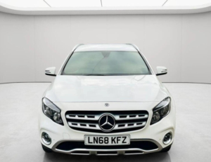 2018 Mercedes-Benz Gla 2.1 Gla200d Sport (executive) 7g-Dct Euro 6 (s/s) 5dr in White — image 5