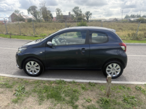 2016 Peugeot 108 1.0 Active in Blue — image 4