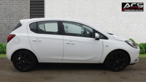 2017 Vauxhall Corsa 1.4i Ecoflex Sri Hatchback 5dr Petrol Manual Euro 6 (75 Ps) in White — image 5