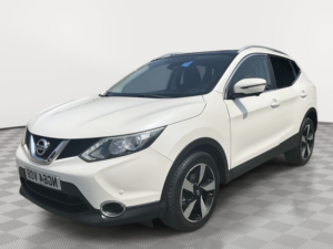 2015 Nissan Qashqai 1.5 Dci N-Tec+ SUV 5dr Diesel Manual 2WD Euro 5 (s/s) (110 Ps) in White — image 3