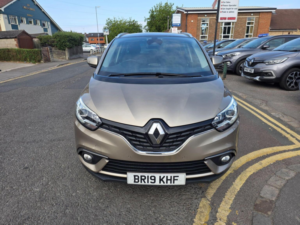 2019 Renault Grand Scenic 1.3 Tce Iconic Euro 6 (s/s) 5dr in Beige — image 2