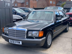 1990 Mercedes-Benz 560 5.5 Sel 4dr in Black — image 4