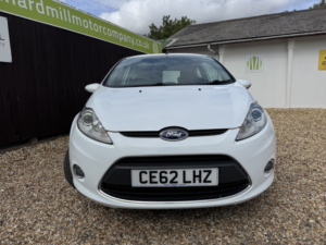 2012 Ford Fiesta 1.3 Zetec in White — image 2