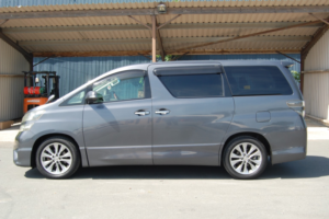 2010 Toyota Vellfire 2.4 Platinum Selection 7 Seats in Grey — image 4