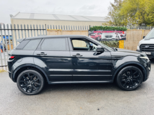 2013 Land Rover Range Rover Evoque 2.2 Sd4 Dynamic in Black — image 3