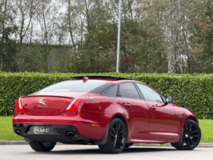2015 Jaguar Xj 3.0d V6 R-Sport Auto Euro 6 (s/s) 4dr in Red — image 3