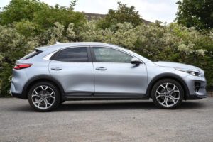 2022 Kia Xceed 1.5 T-Gdi 3 SUV 5dr Petrol Manual Euro 6 (s/s) (158 Bhp) in Silver — image 2