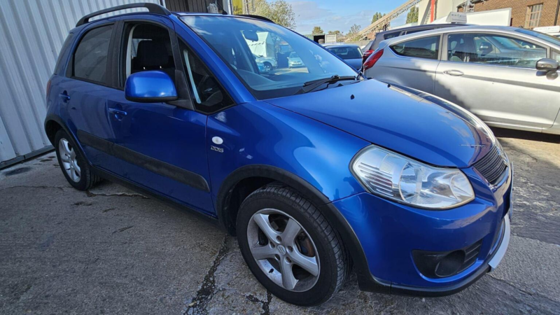 2009 Suzuki Sx4 1.6 Ddis Euro 4 5dr in Blue — image 1