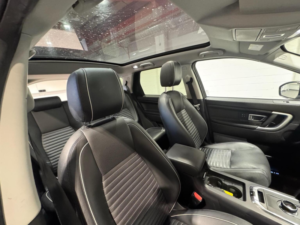 2017 Land Rover Discovery Sport 2.0 Td4 Hse Dynamic Lux Auto 4WD Euro 6 (s/s) 5dr in Silver — image 4