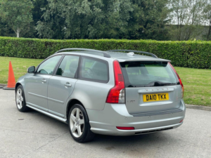 2010 Volvo V50 2.0d R-Design Euro 4 5dr in Silver — image 5