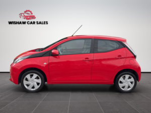 2016 Toyota Aygo 1.0 Vvt-I X-Play in Red — image 4